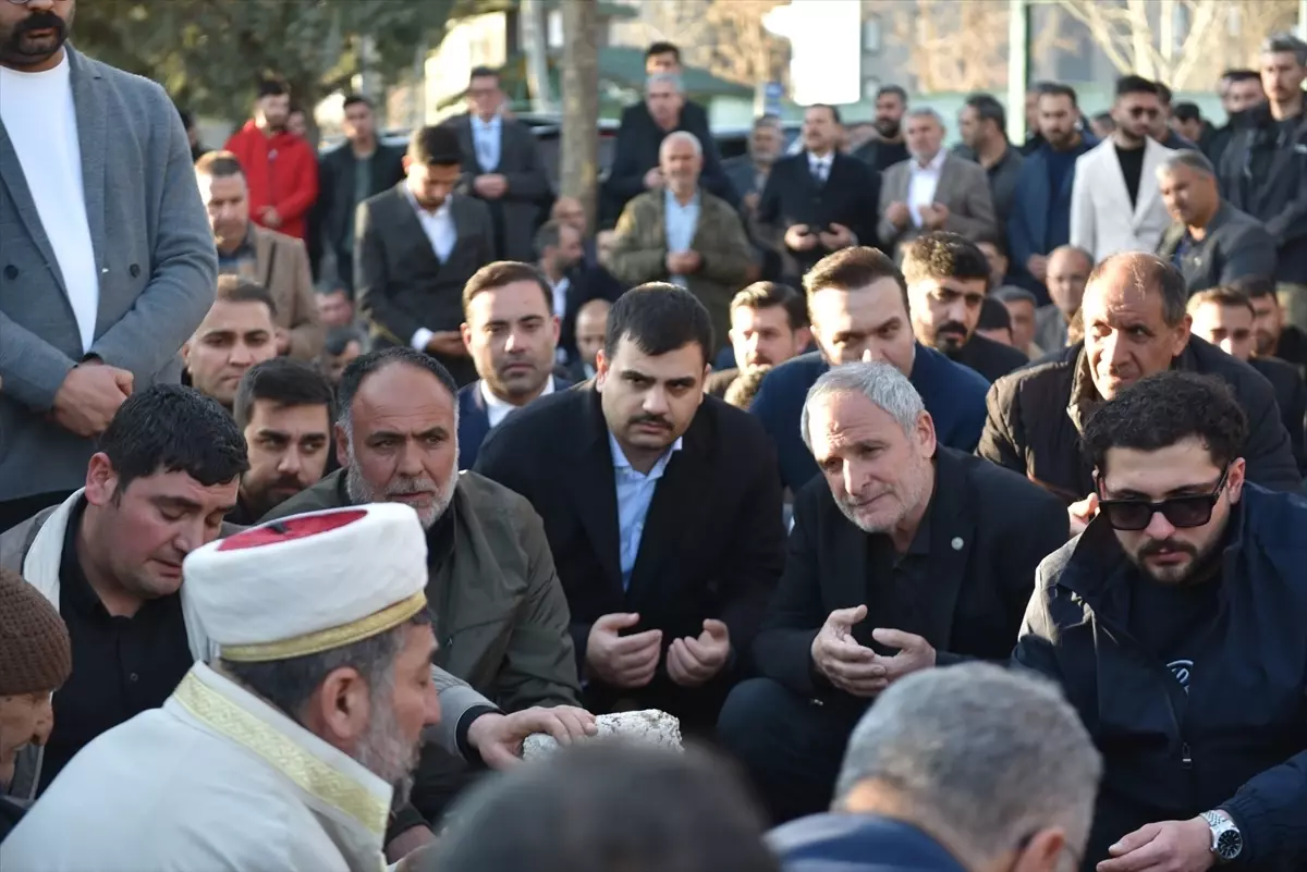 Eyyüp Kadir İnan\'ın Babaannesi Vefat Etti