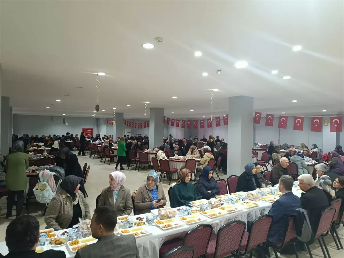 Pazaryeri\'nde İftar Programı Düzenlendi