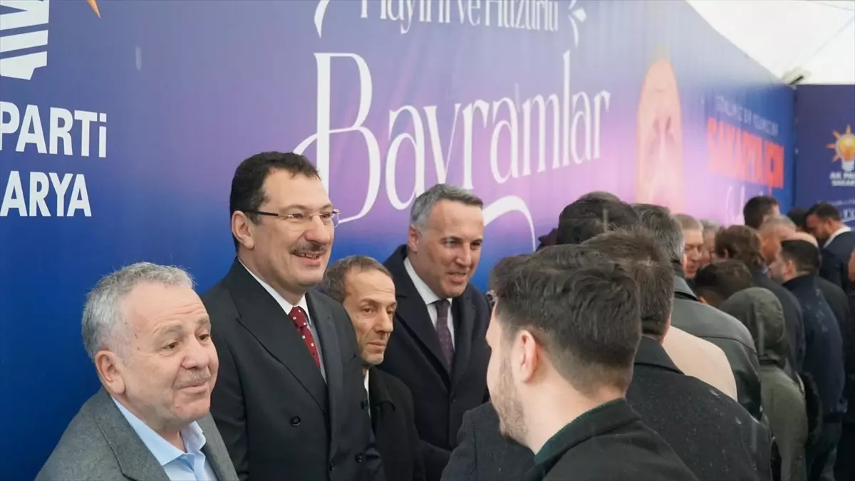 AK Parti Sakarya Teşkilatı bayramlaştı
