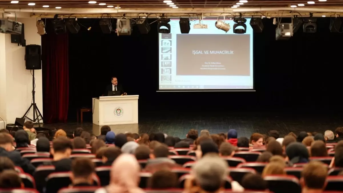 Akçaabat\'ın Kurtuluş Günü Konferansı