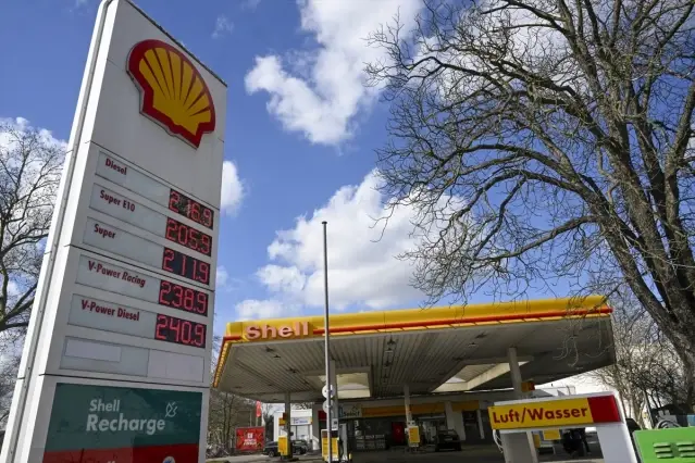 Almanya’dan Akaryakıt Fiyatlarına Düzenleme