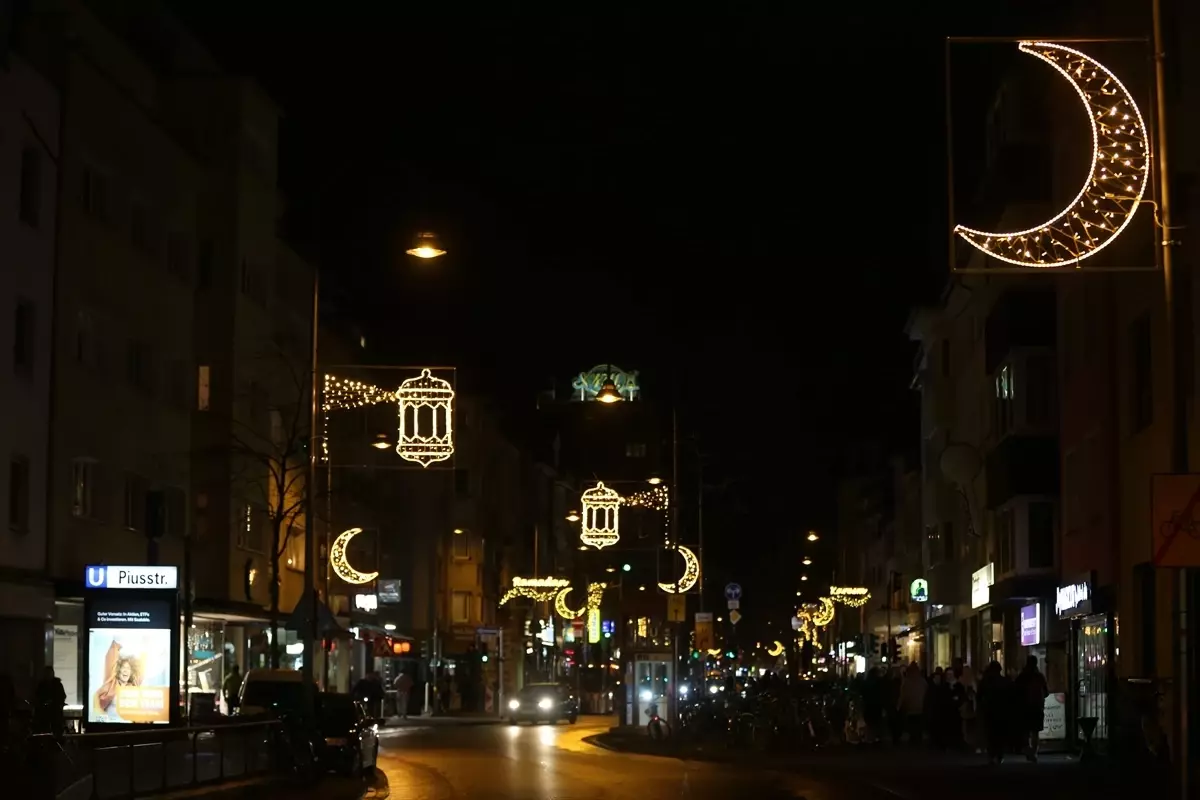 Köln ve Frankfurt\'ta Ramazan Işıkları