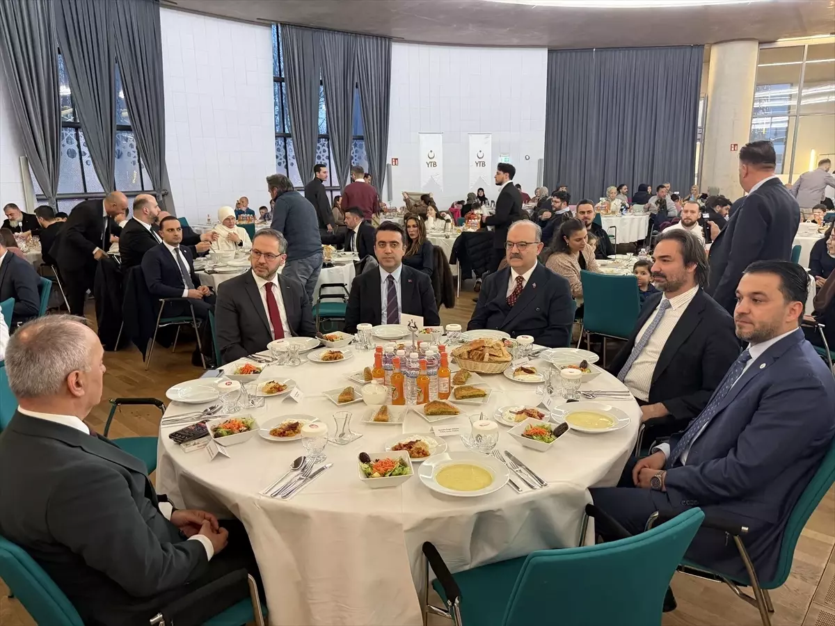 Köln\'de YTB\'nin Iftar Etkinliği