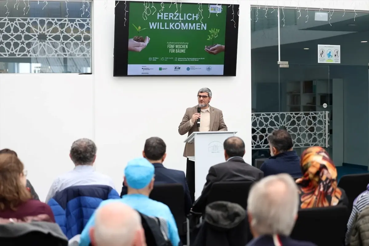 Brühl Camisi\'nde Çevre Bilinci Etkinliği