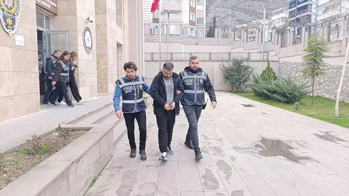 Amasya\'da Kredi Kartı Dolandırıcılarına Operasyon