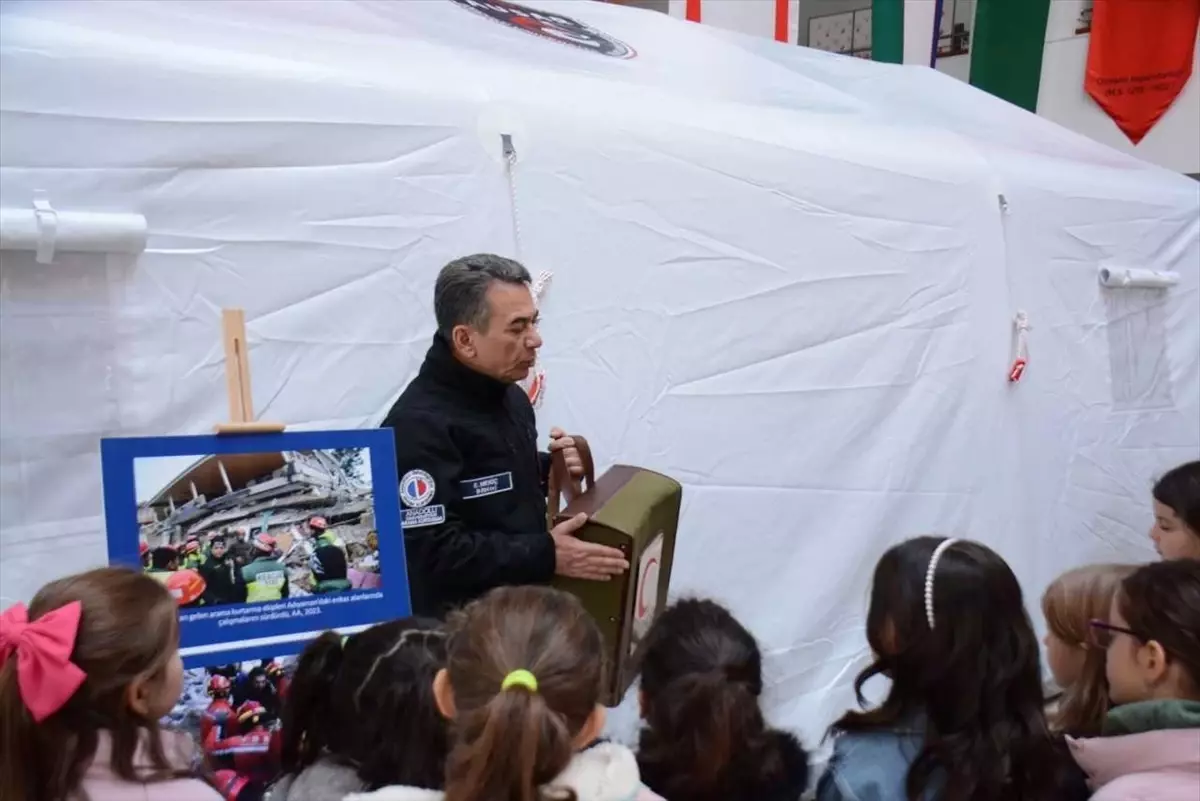 AUSAR Ekibi\'nden Kreş Öğrencilerine Afet Eğitimi