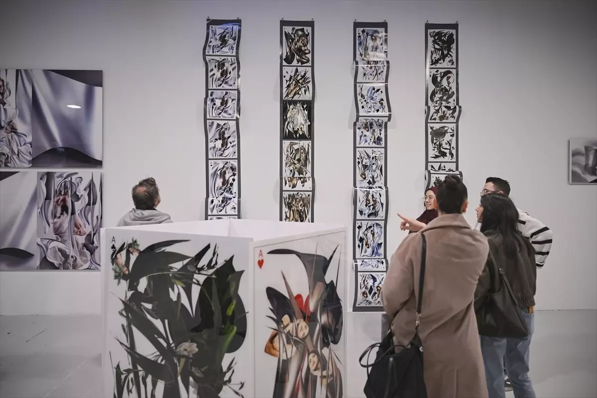 Ani Çelik Arevyan\'ın Retrospektif Sergisi