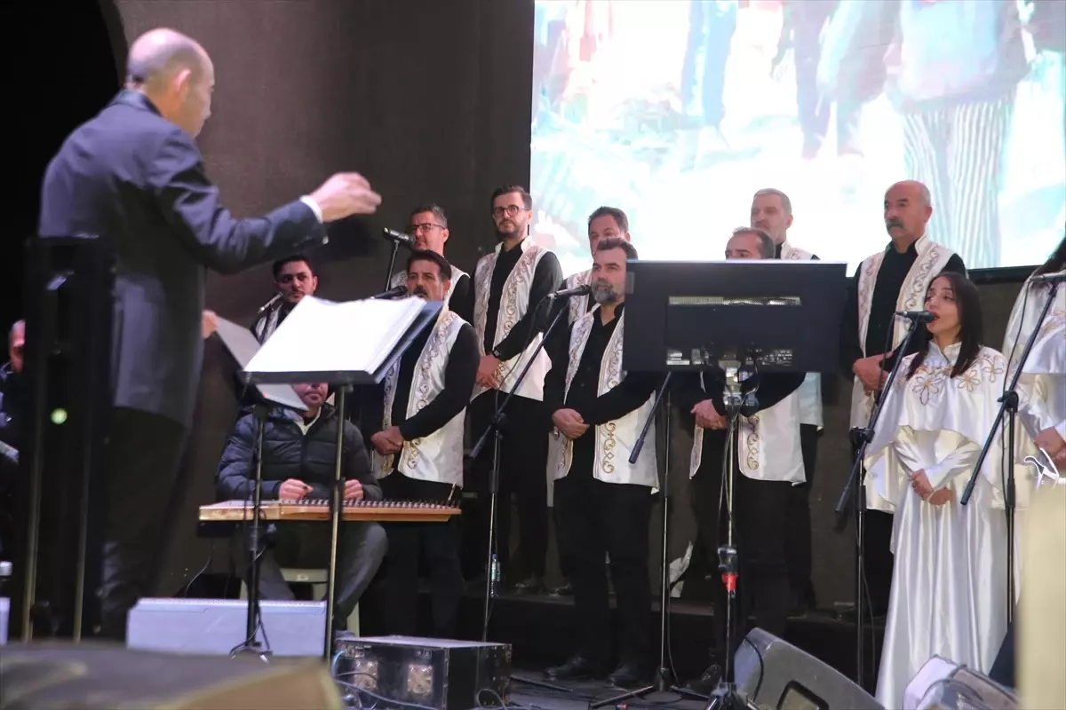 Antakya Medeniyetler Korosu Hatay\'da Konser Verdi