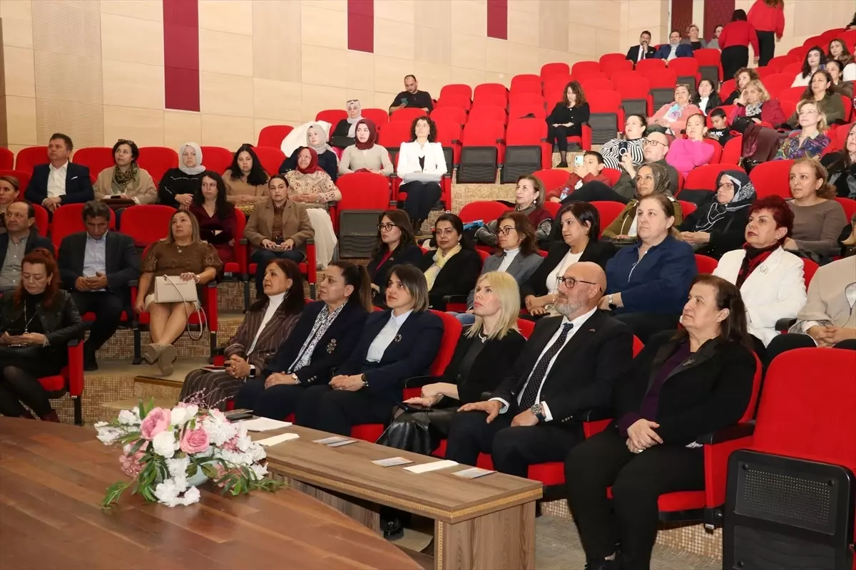 Kadınlar Günü\'nde Türkiye-Azerbaycan Dostluğu