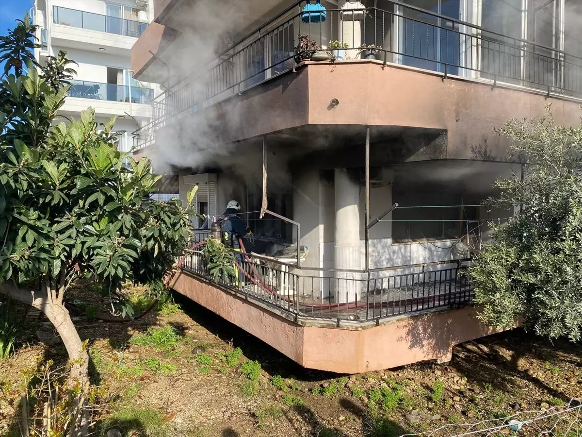 Serik\'te Yangın: Bir Yaralı