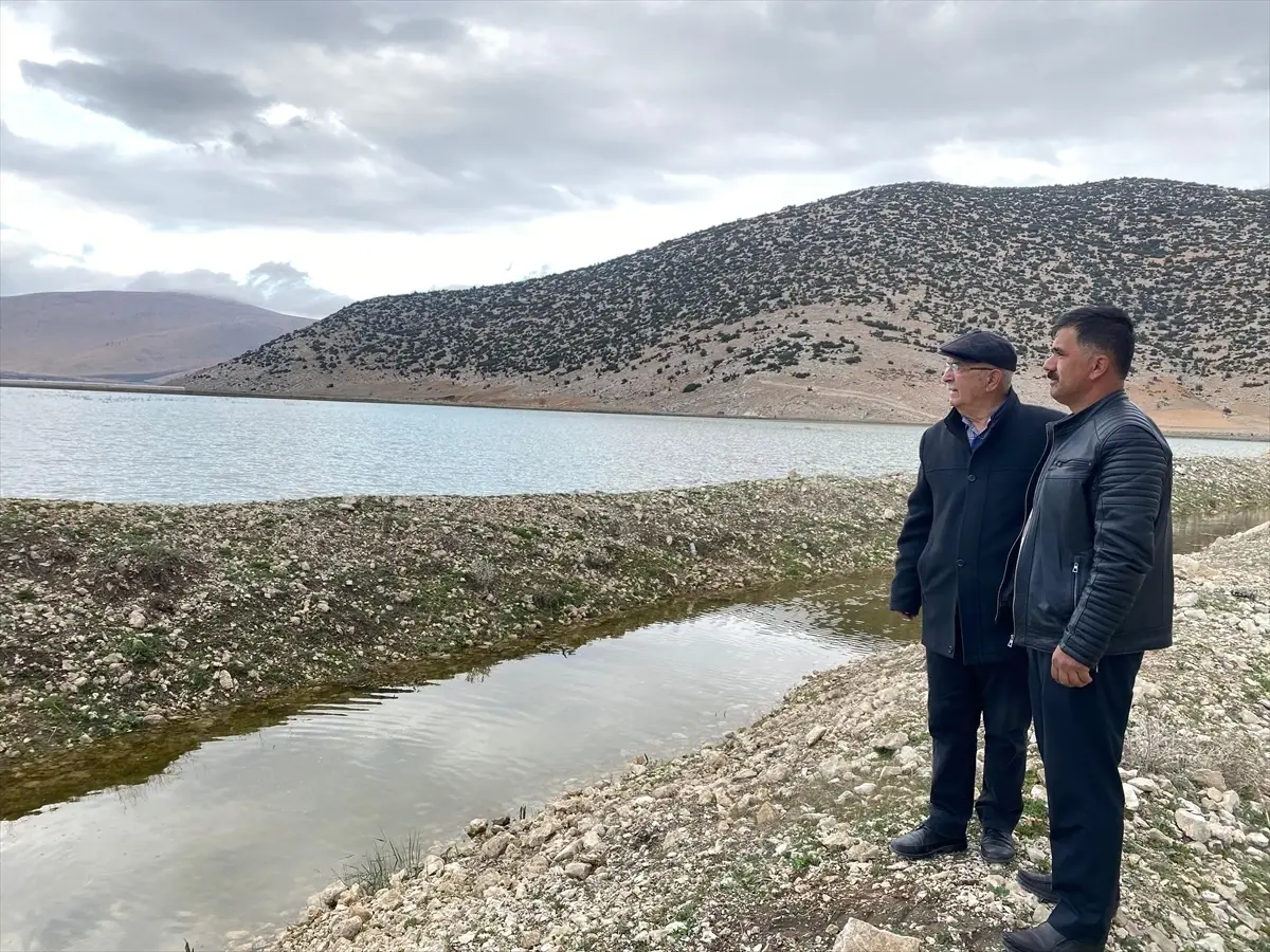 Elmalı\'da Tarım Alanları Su Altında Kaldı