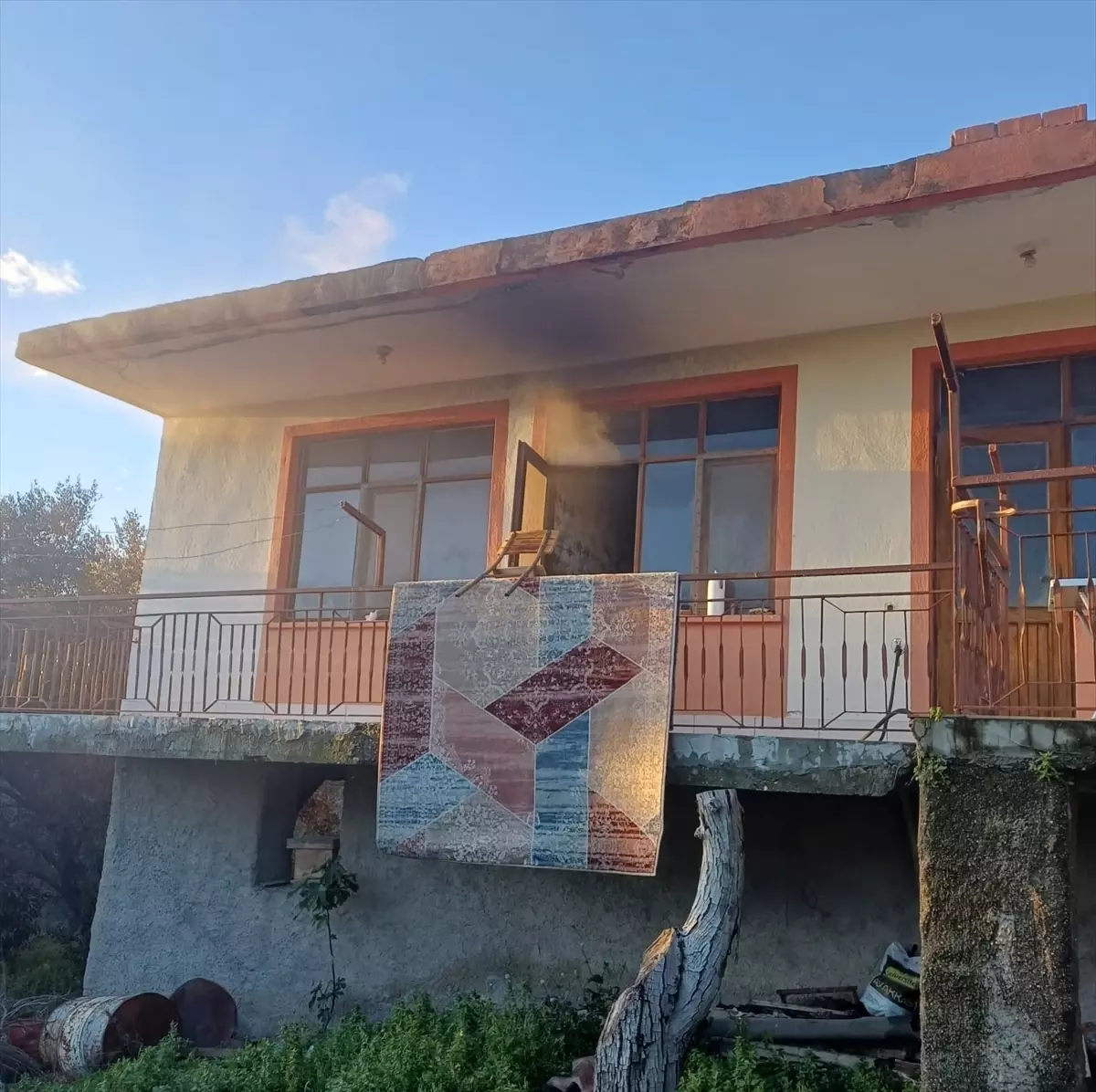 Serik\'te Yangın: 84 Yaşındaki Kadın Hayatını Kaybetti