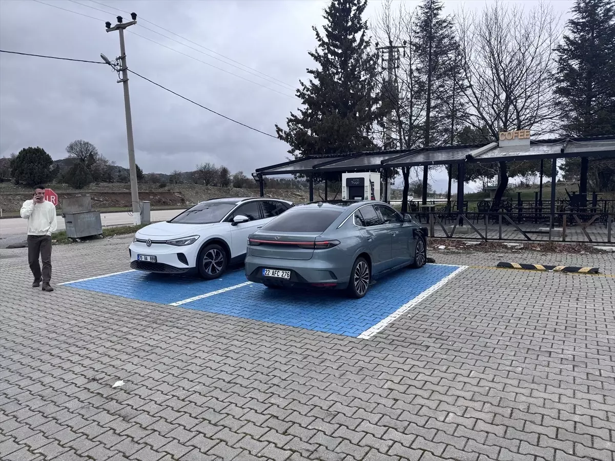 Bayram Dönüşünde Antalya-Konya Yolunda Yoğunluk