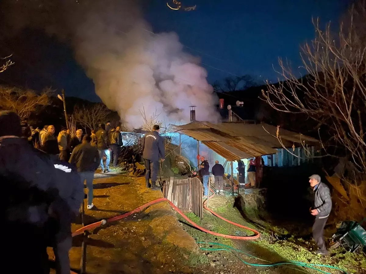 Ardanuç\'ta Ev Yangını