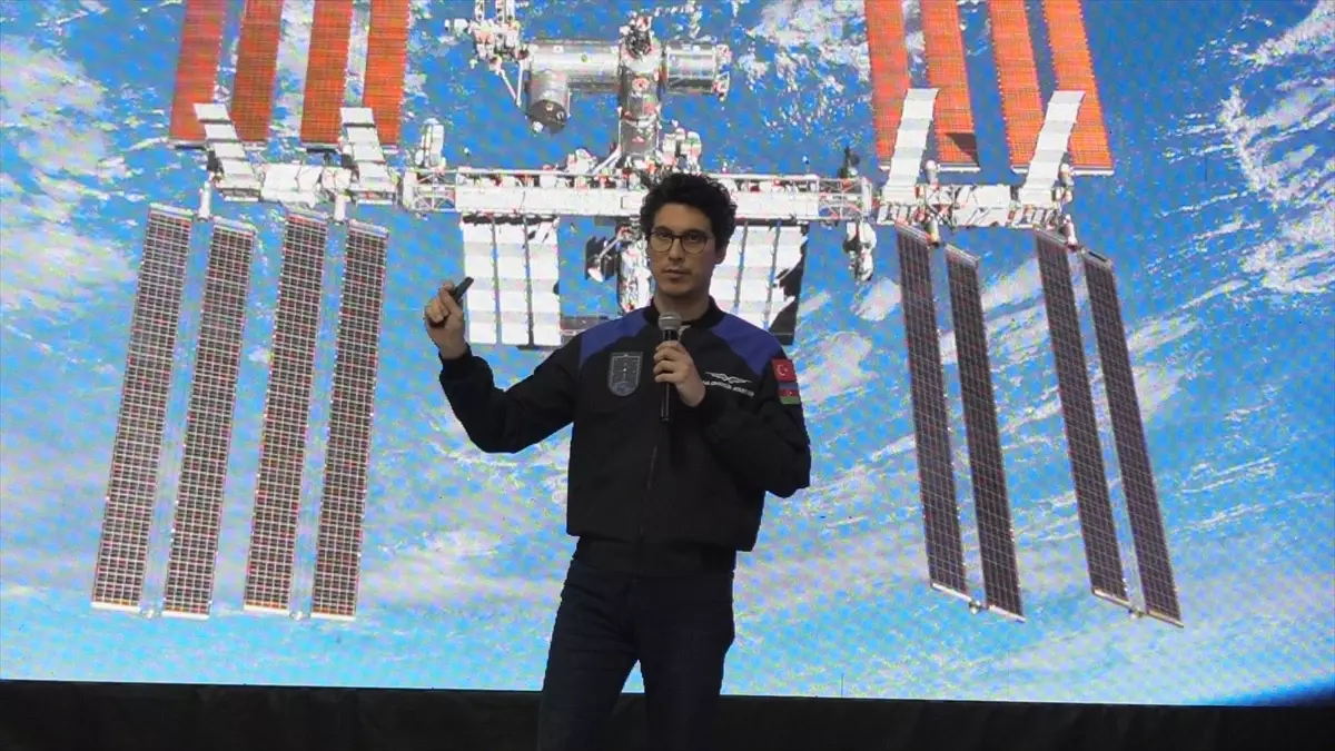 İkinci Astronot Gençlerle Buluştu