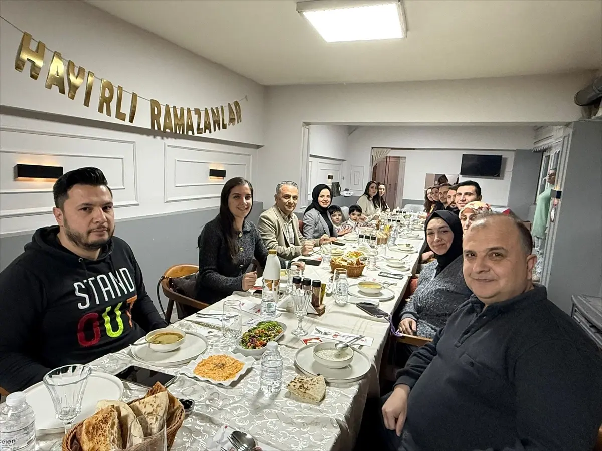 Kaymakam Karataş, Öğretmenlerle İftar Yedi