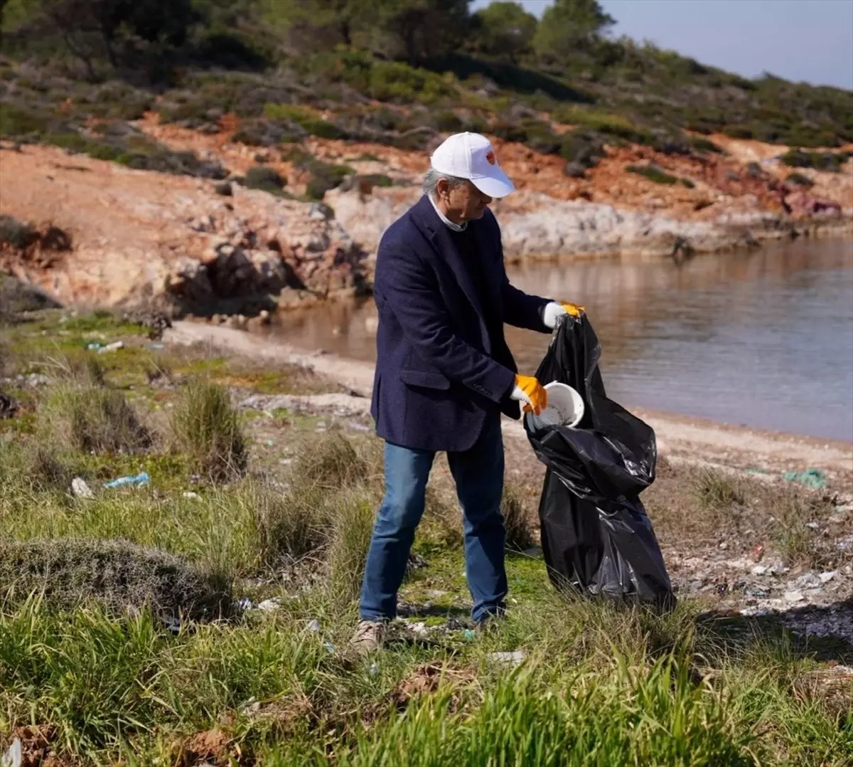 Ayvalık\'ta Deniz Çöpleri İzleme Programı Uygulanıyor