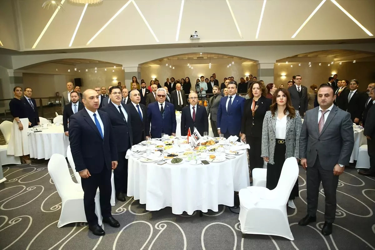 Azerbaycan-Türkiye İşadamları Birliği üyeleri Bakü\'de bir araya geldi