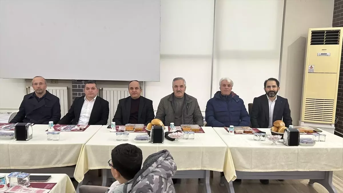 Bafra\'da Öğrenciler İftar Programında Buluştu