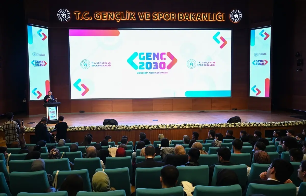 Bakan Bak, "GENÇ2030" projesini tanıttı Açıklaması