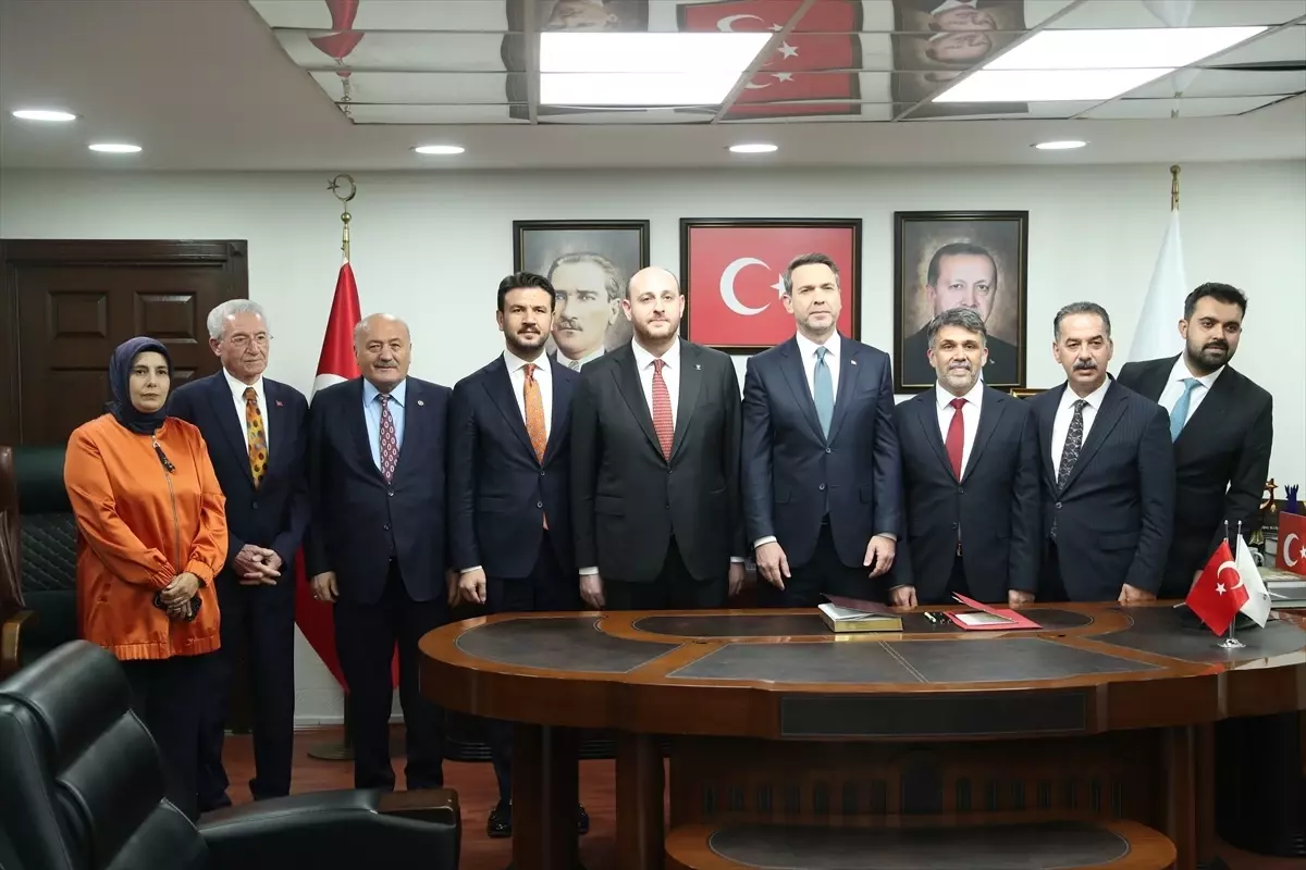 Bakan Bayraktar, AK Parti Erzincan İl Başkanlığı ziyaretinde konuştu Açıklaması