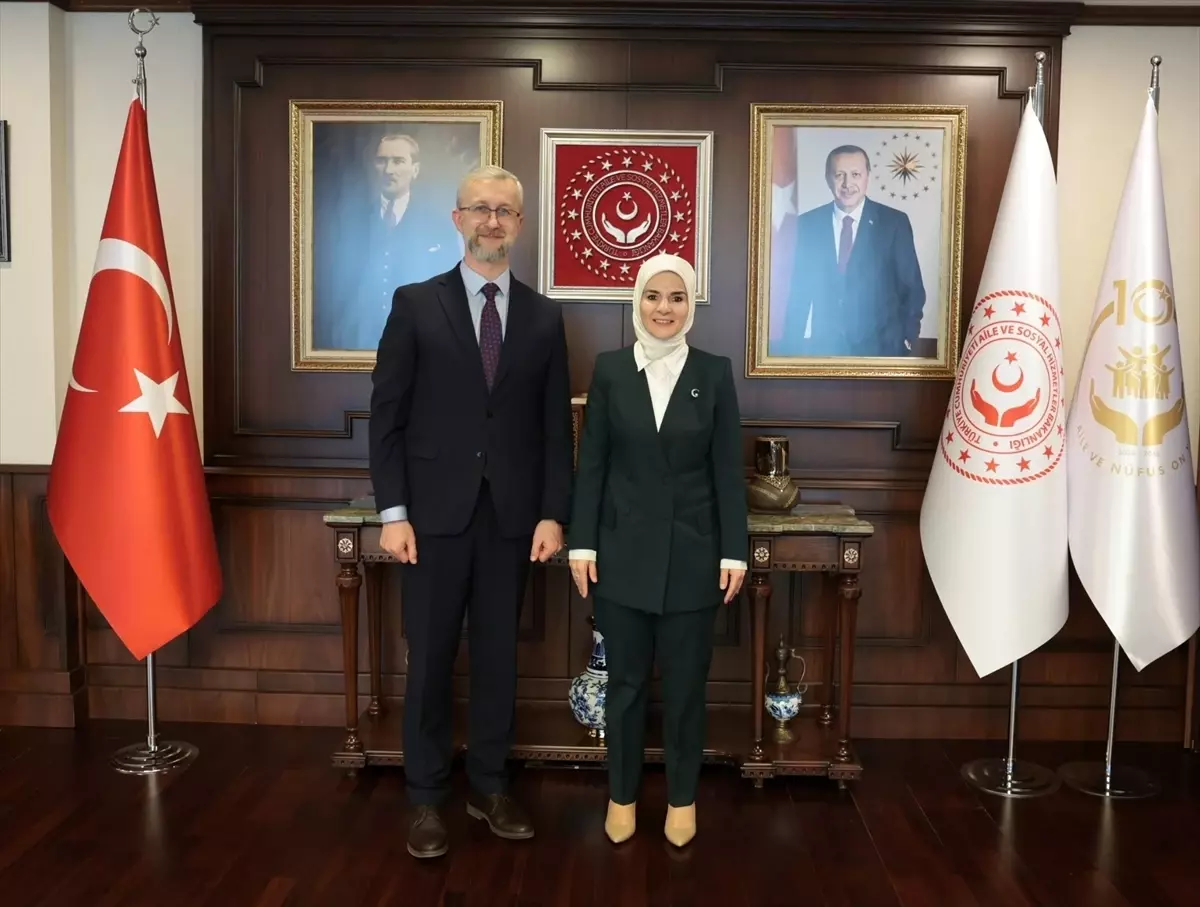 Bakan Göktaş ve Ukrayna Büyükelçisi Görüştü