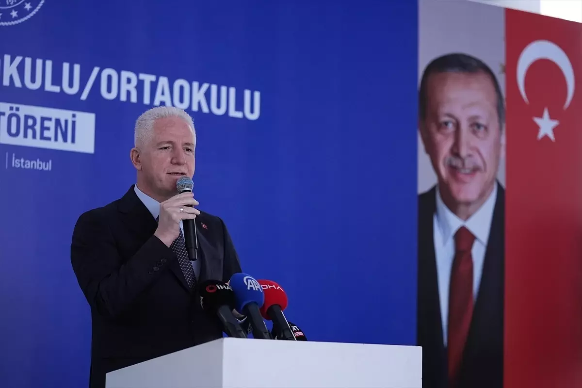 Okul İnşaatları Arasında Gecikme Eleştirisi