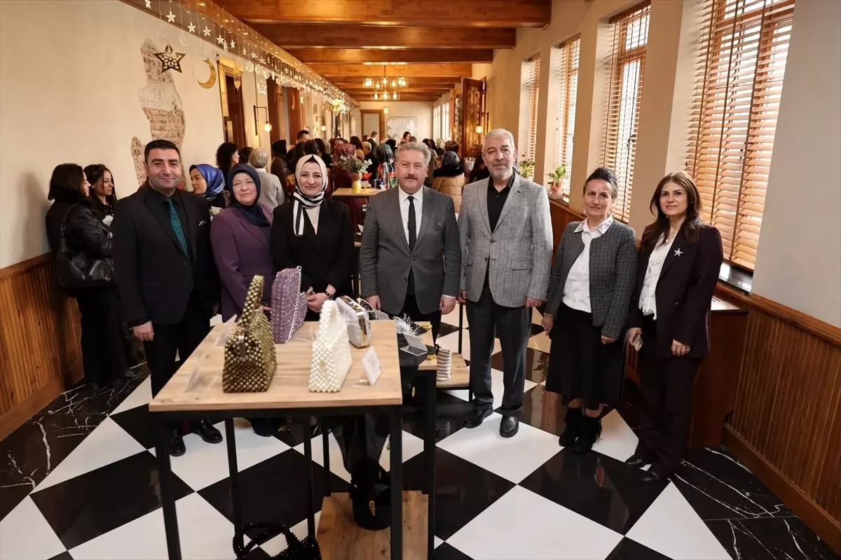 Kadınlar Günü\'nde Anlamlı Buluşma