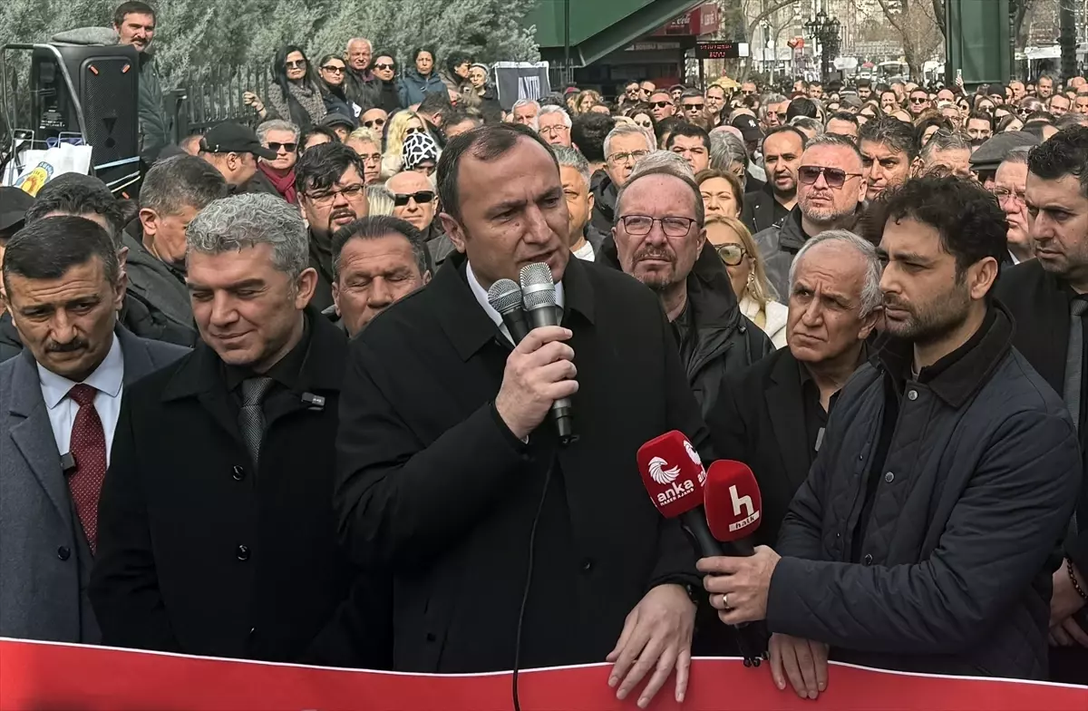 Öğretmen Cinayeti Protesto Edildi
