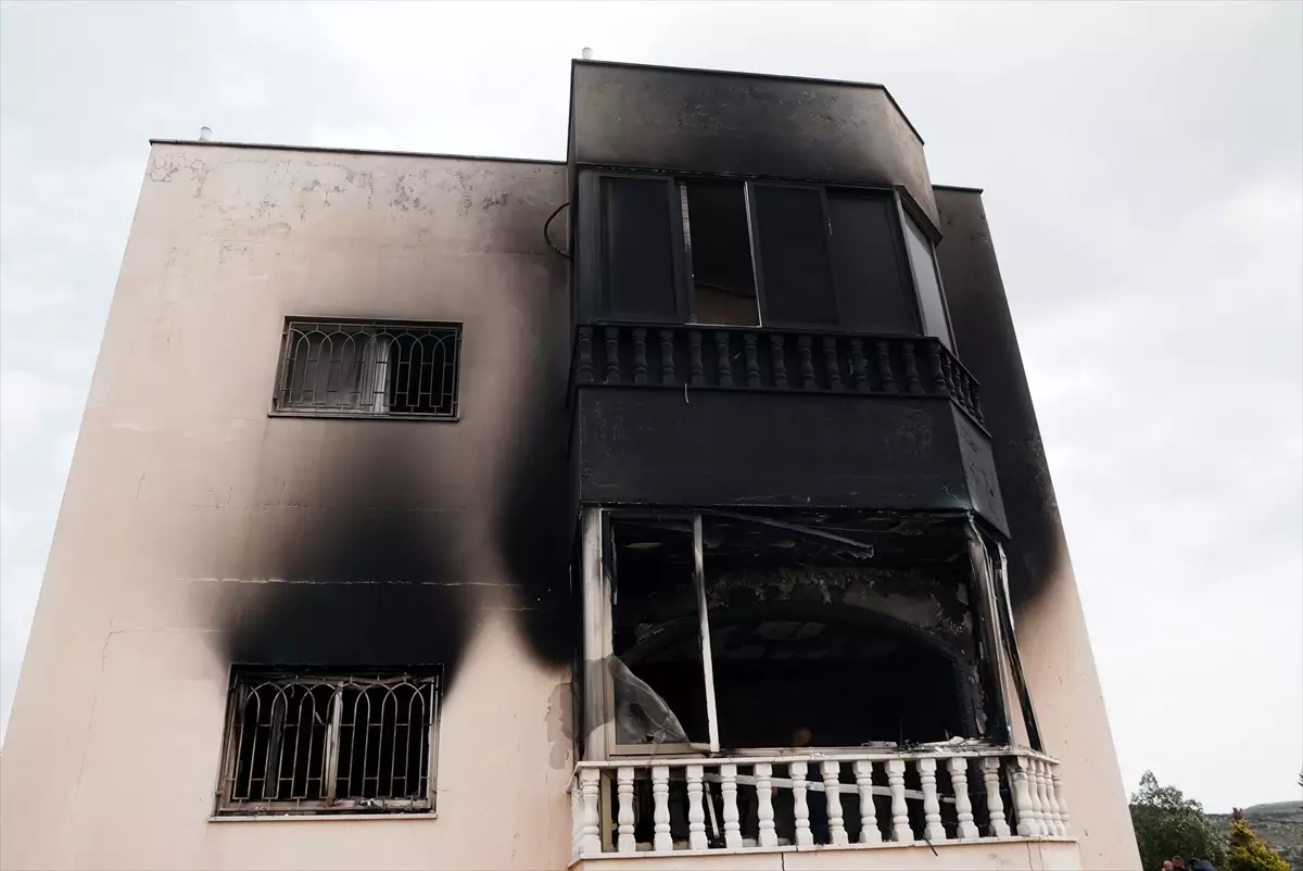 İsrail\'in Deyr Hatab Saldırısı