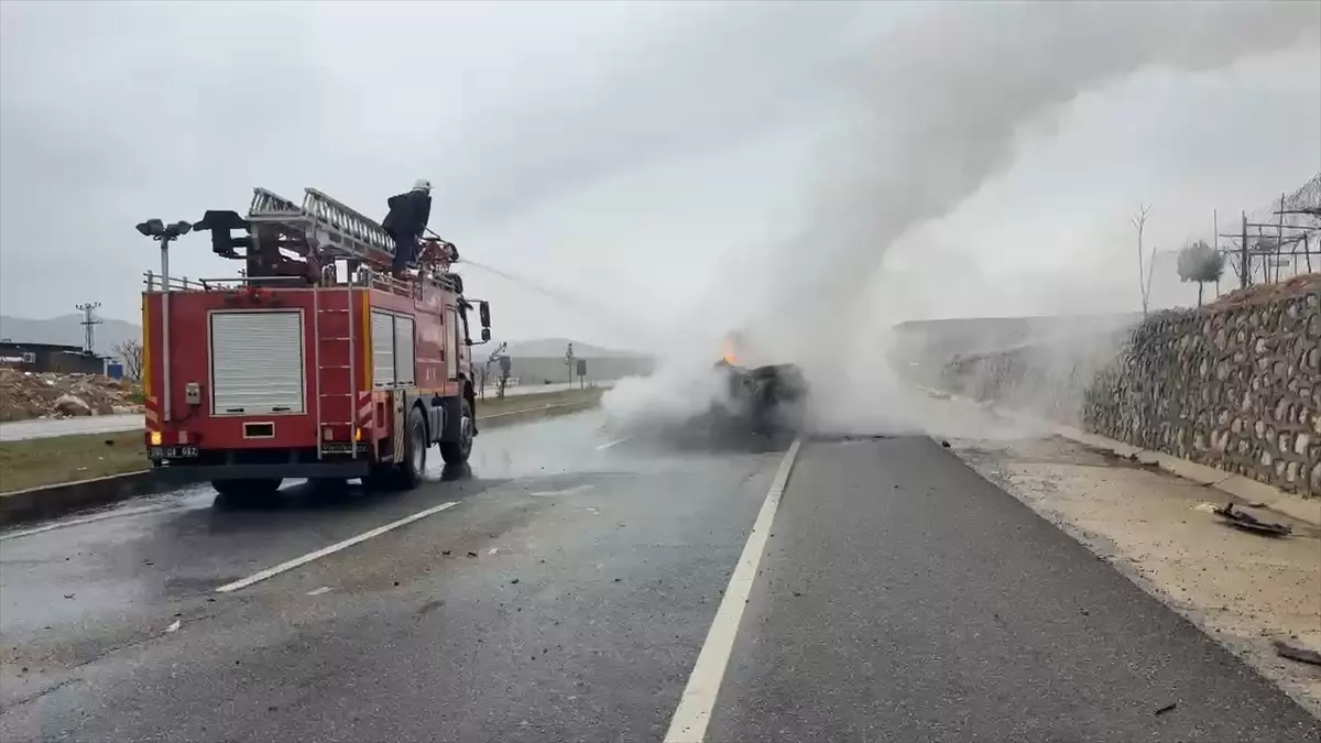 Batman\'da Trafik Kazası: 2 Yaralı