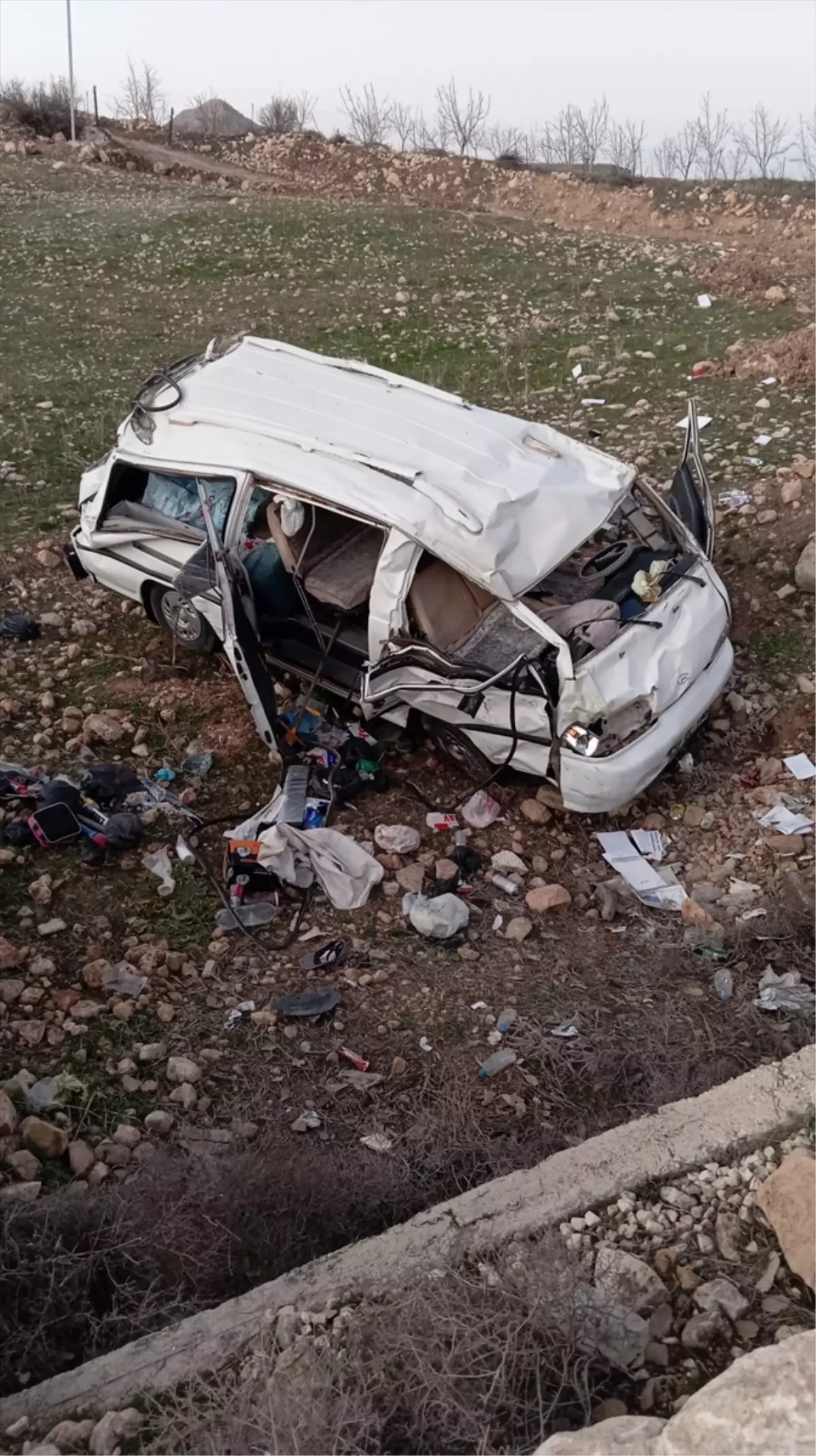 Batman\'da Minibüs Kazası: 1 Ölü, 2 Yaralı