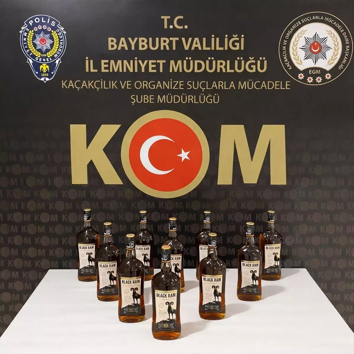 Bayburt\'ta 10 Litre Kaçak Alkol Ele Geçirildi