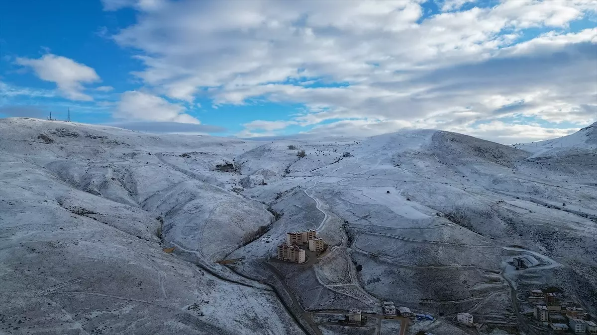 Bayburt\'ta Kar Yağışı