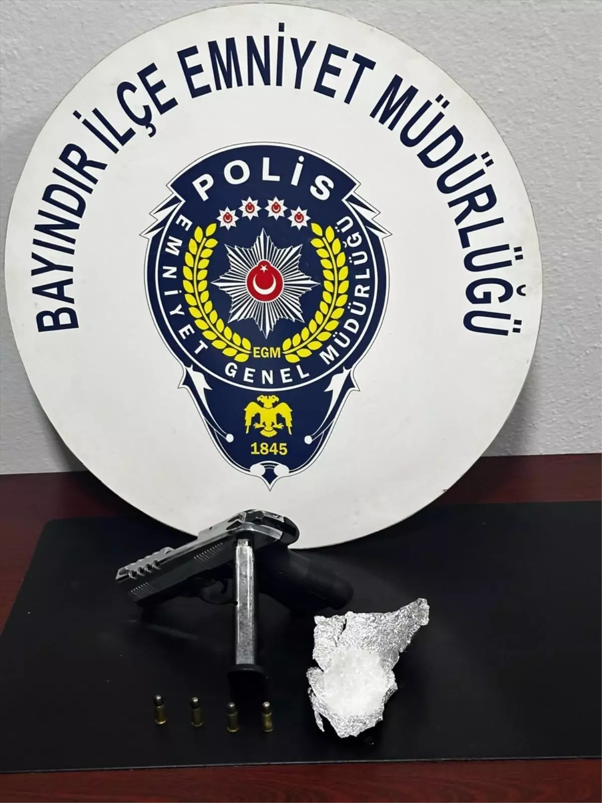 Bayındır\'da Uyuşturucu Operasyonu