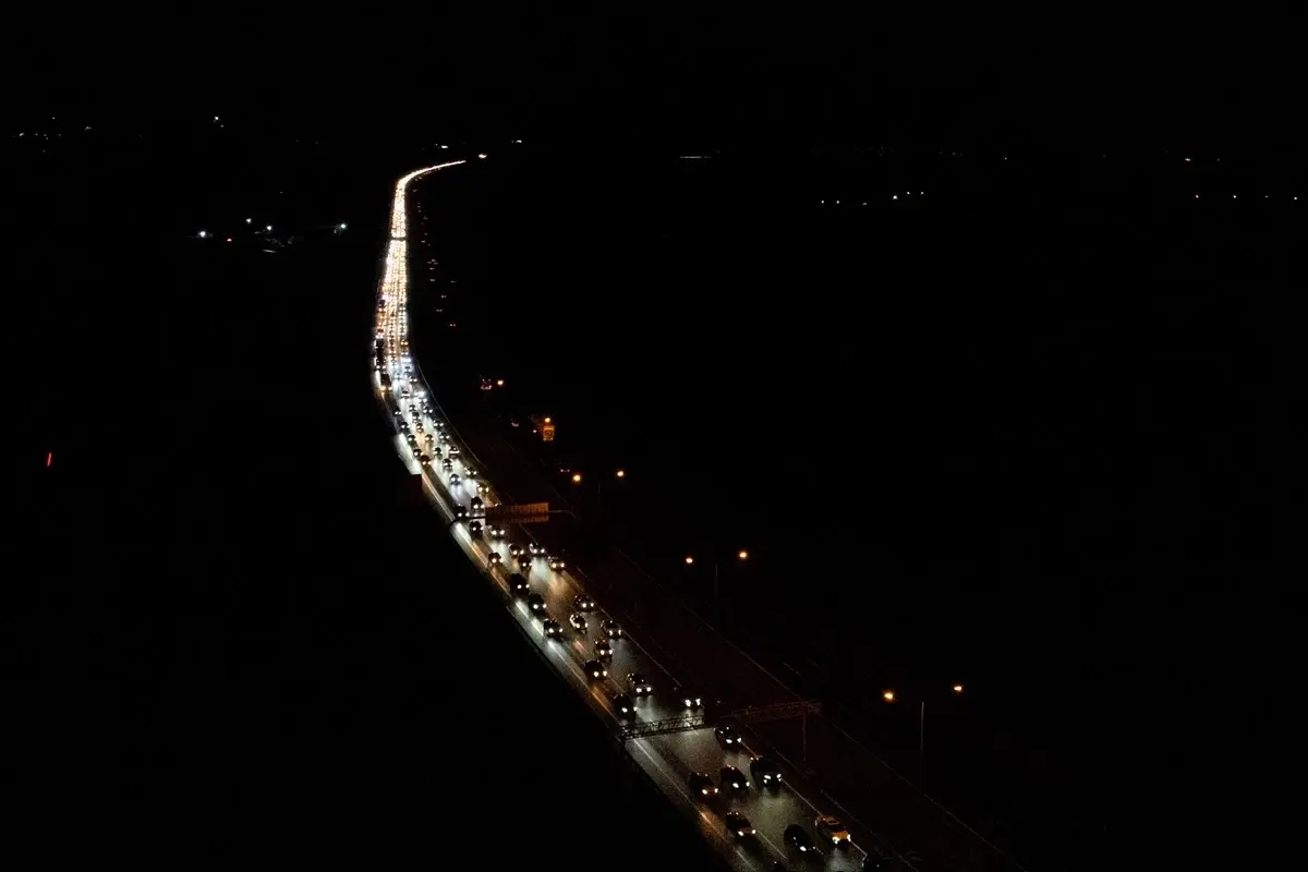 Ankara\'da Bayram Dönüşü Trafiği Yoğunlaştı