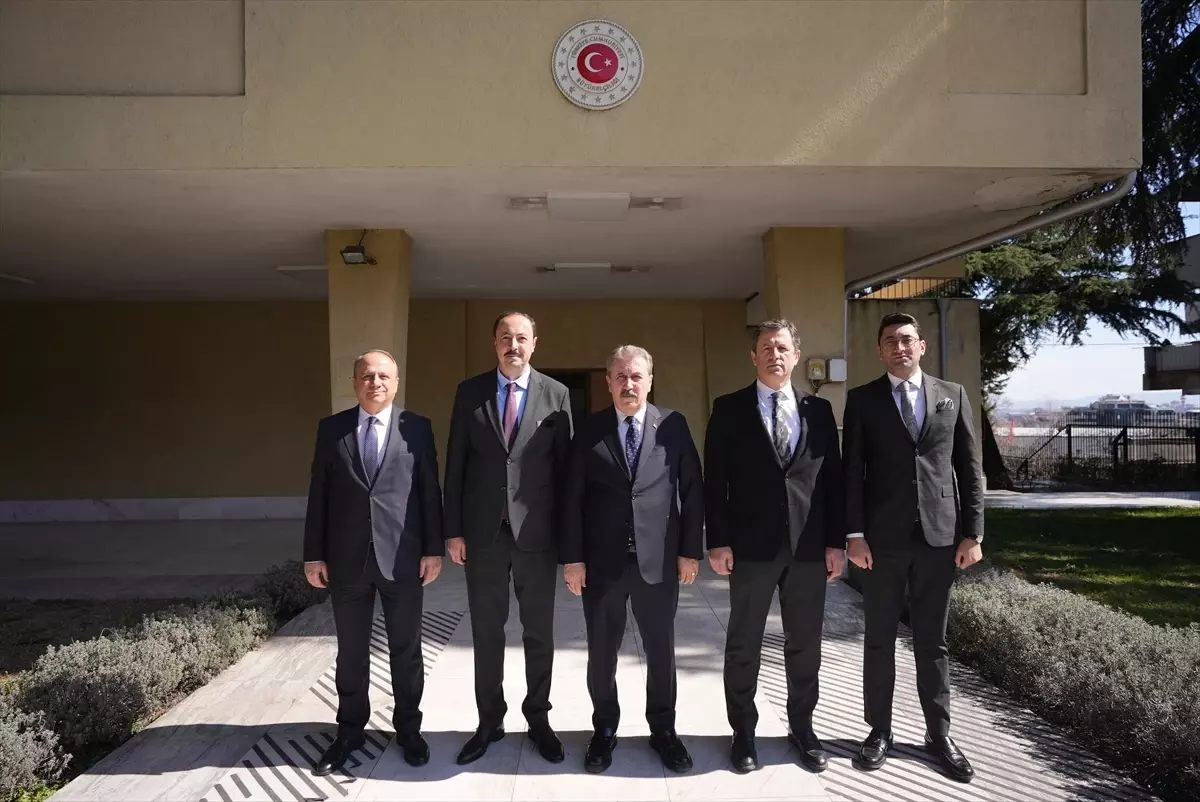 BBP Genel Başkanı Destici, Türkiye\'nin Üsküp Büyükelçisi Ulusoy ile görüştü