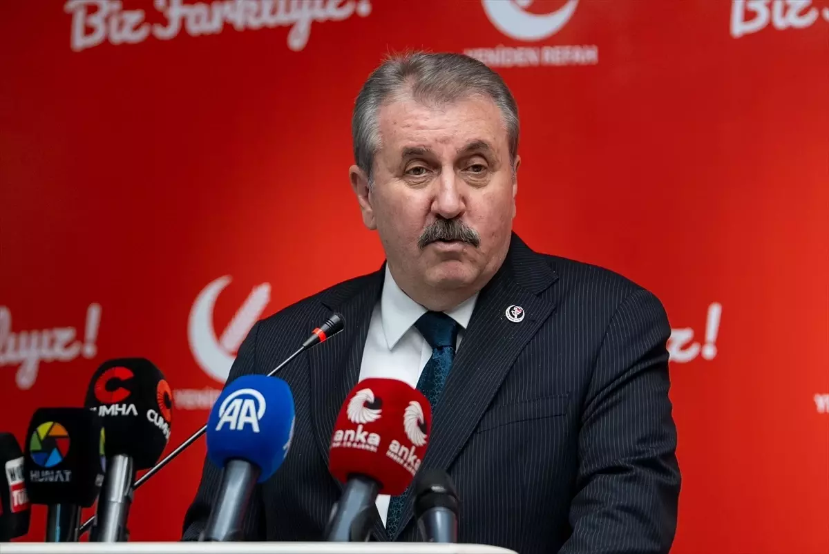 Destici ve Erbakan\'dan Ortak Basın Toplantısı