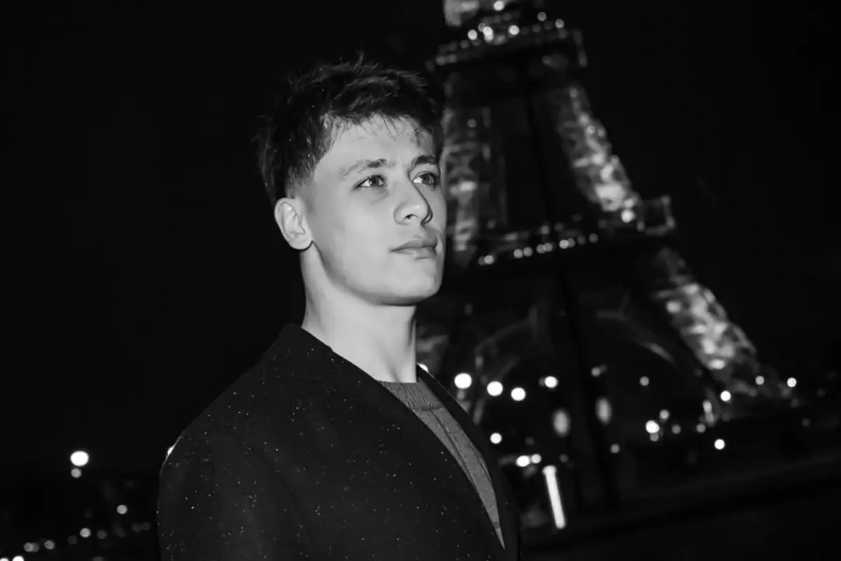 Beğeni yağmuruna tutuldu! Arda Güler, sevgilisi Duru Nayman ile Paris\'te