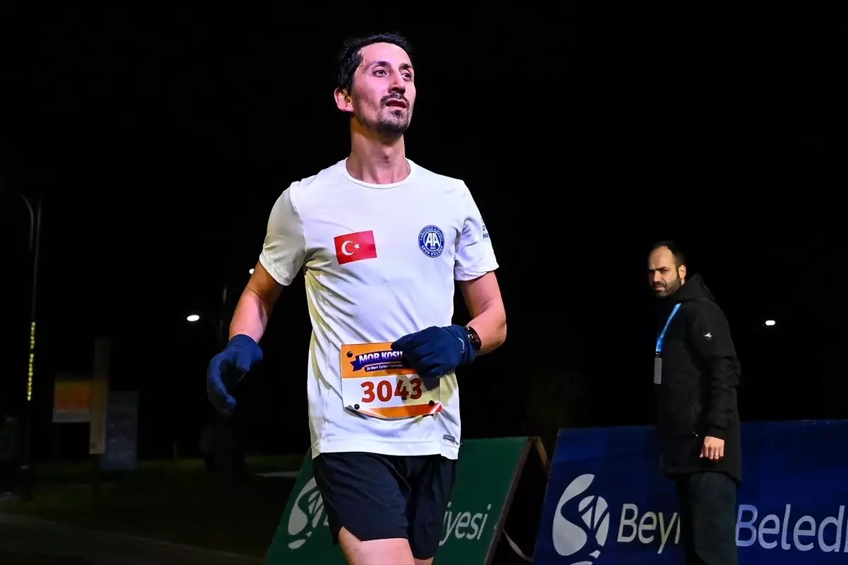 Mor Koşu Etkinliği Beykoz\'da Gerçekleşti