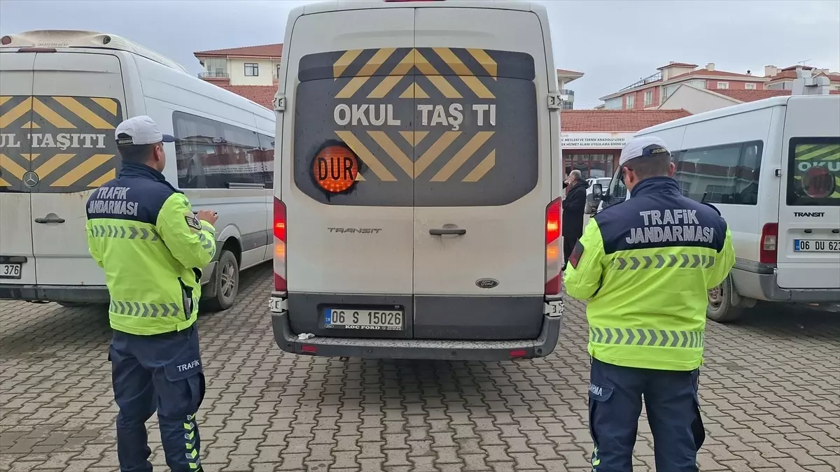 Beypazarı\'nda Öğrenci Servislerine Denetim