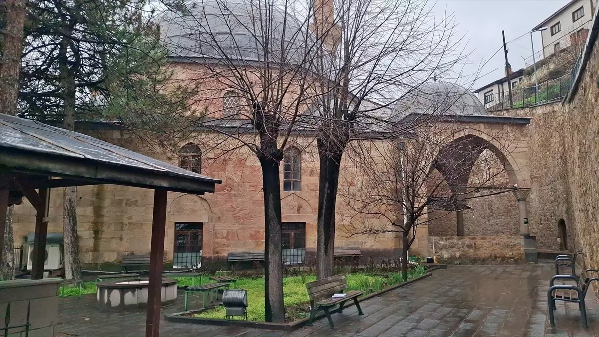 Beypazarı\'nın Tarihi Camileri