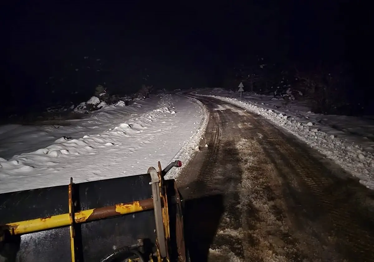 Beypazarı\'nda Kar Yağışı Başladı