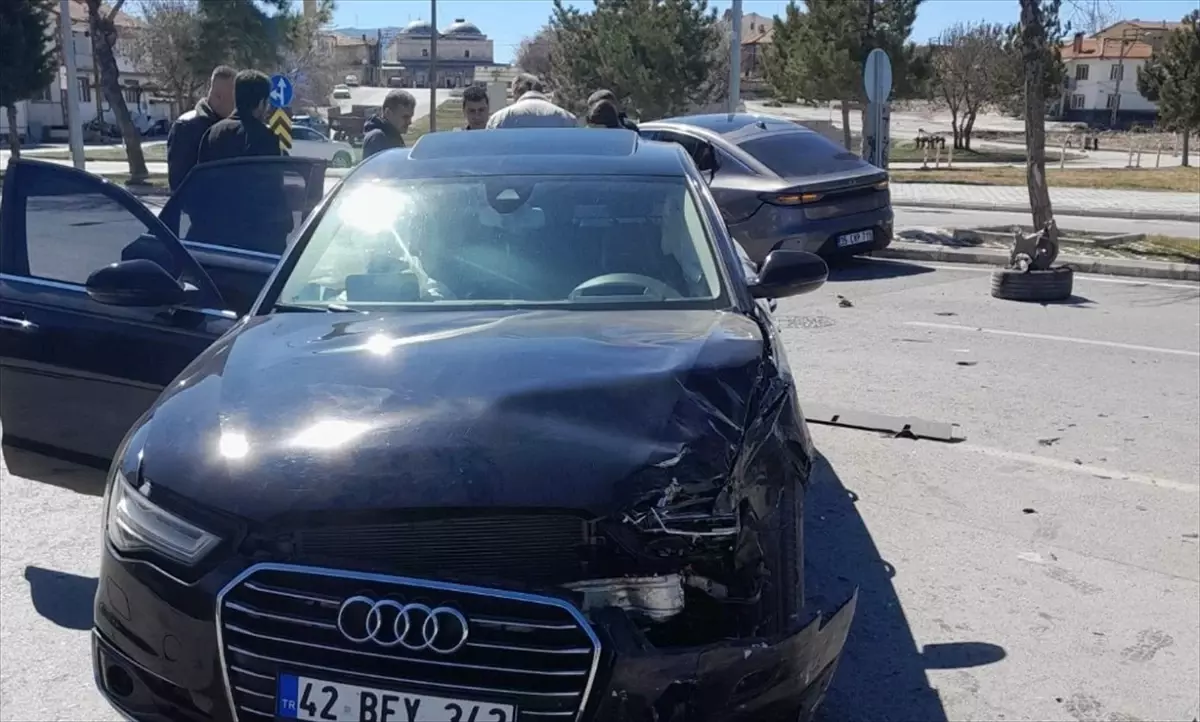 Beyşehir\'de Trafik Kazası: 2 Yaralı