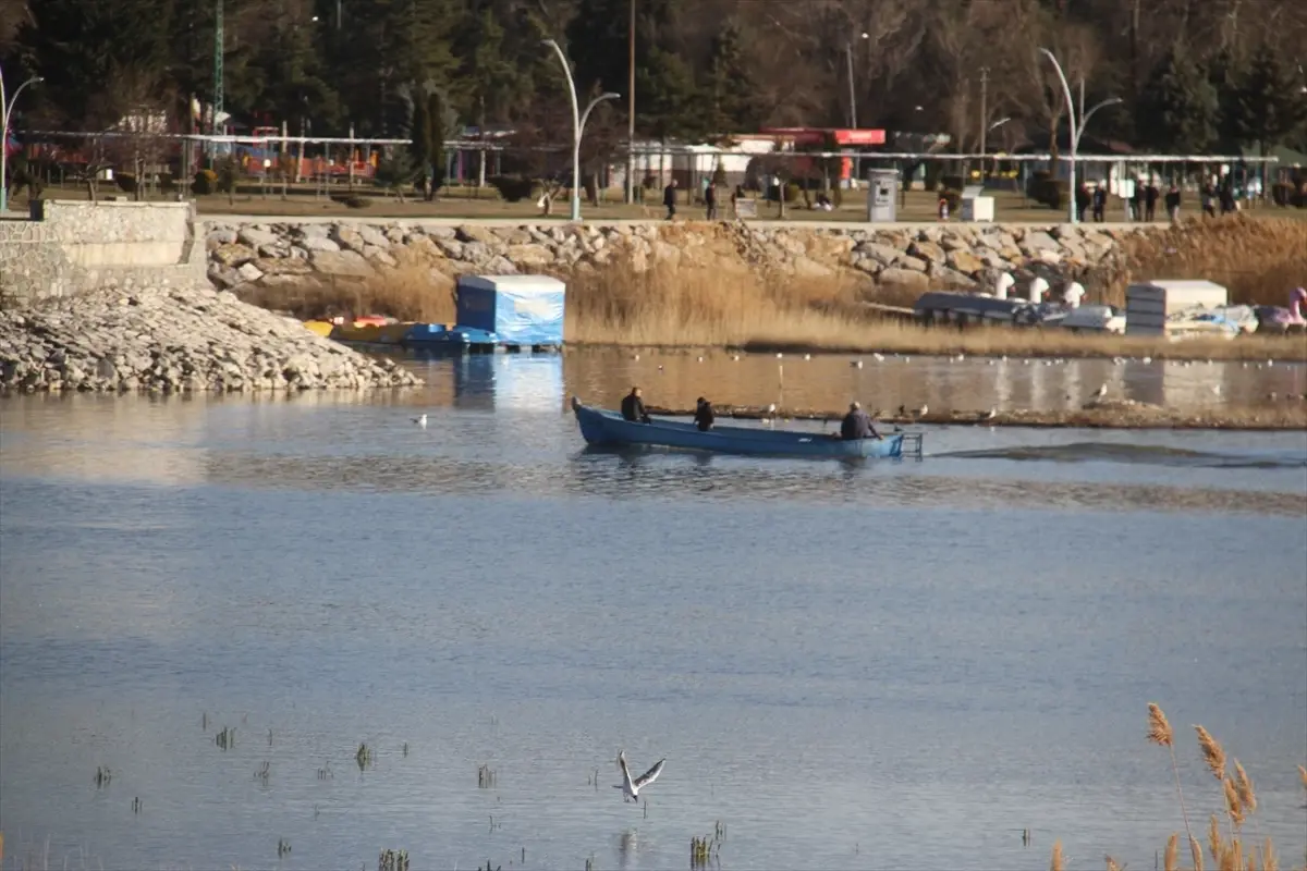 Beyşehir Gölü\'nde Avlanma Yasağı Başlıyor