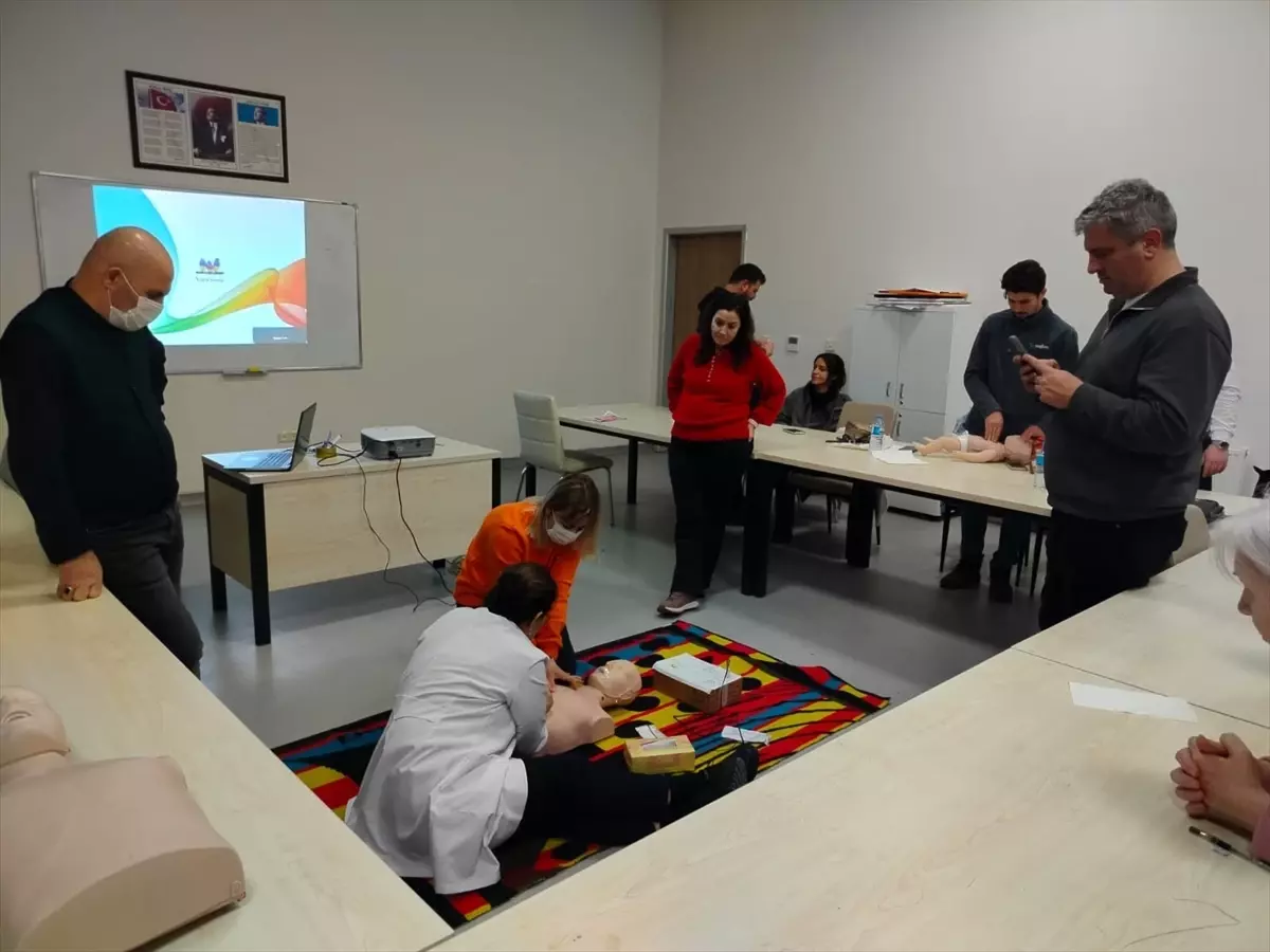 Biga\'da İlk Yardım Eğitimi