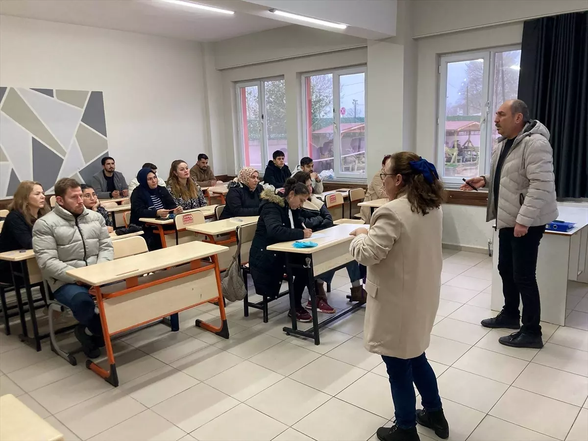 Biga\'da Engelliye Özel Hijyen Eğitimi