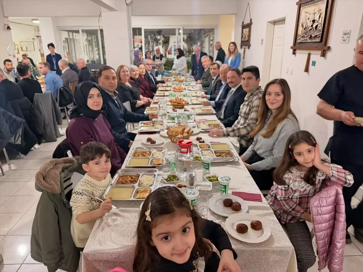 Biga TSO\'dan Huzurevi Sakinlerine İftar