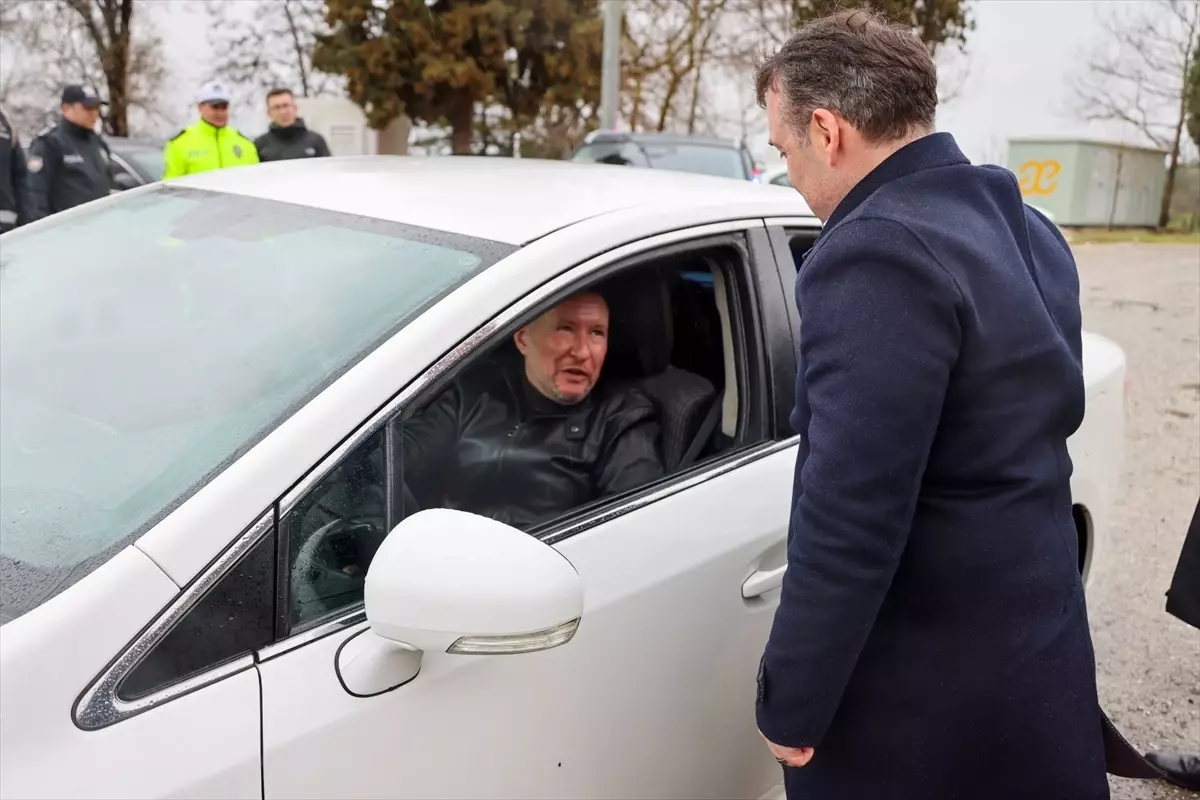 Vali Sözer\'den Emniyet ve Jandarmaya Bayram Ziyareti