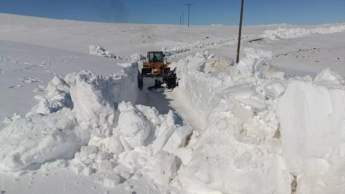 Karlıova\'da Mezra Yolu Açıldı